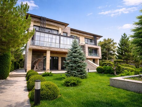 7 otaqlı həyət evi/bağ evi - Bilgəh q. - 600 m²