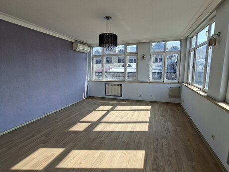 11 otaqlı mənzil, 1 060 m², Sahil: 1 600 000 ₼ 2