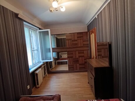 2 otaqlı köhnə tikili - Neftçilər m. - 60 m²