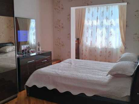 5 otaqlı köhnə tikili - Əhmədli q. - 120 m²
