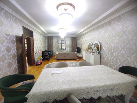 5 otaqlı həyət evi/bağ evi - Mehdiabad q. - 220 m²