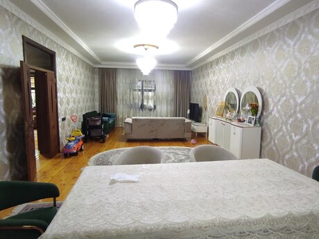 5 otaqlı həyət evi/bağ evi - Mehdiabad q. - 220 m²