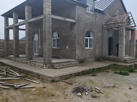 4 otaqlı həyət evi/bağ evi - Türkan q. - 200 m²