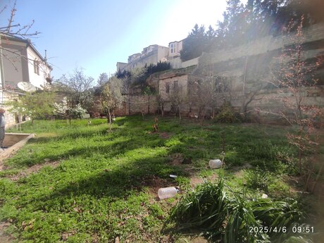 10 otaqlı həyət evi/bağ evi - Bakıxanov q. - 330 m²