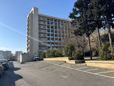 2 otaqlı köhnə tikili - Gənclik m. - 42 m²