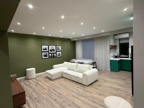 Elan №5994801 - Bakı, Nizami m., 2 otaqlı, 100 m², 6/17 mərtəbə