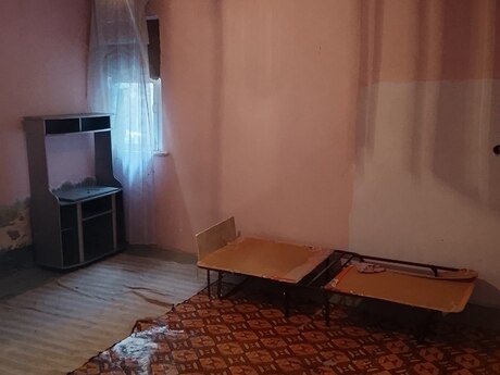 Satılır 4 otaqlı həyət evi/bağ evi 100 m², Xırdalan