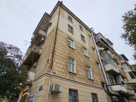 Elan №5994838 - Bakı, Elmlər Akademiyası m., 3 otaqlı, 95 m², 4/5 mərtəbə