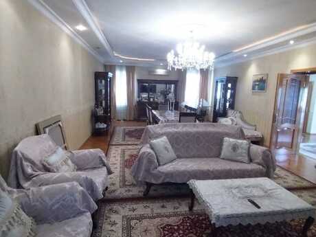 9 otaqlı həyət evi, 640 m², Azadlıq Prospekti: 1 800 000 ₼ 5