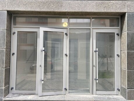 Obyekt - Ağ şəhər q. - 1370 m²