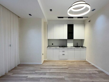 Elan №5995431 - Bakı, Yeni Günəşli q., 3 otaqlı, 80 m², 6/14 mərtəbə