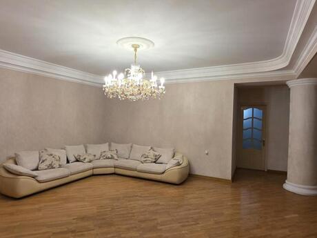 4-комн. новостройка - м. 28 мая - 200 м²