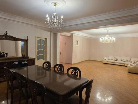 4-комн. новостройка - м. 28 мая - 200 м²
