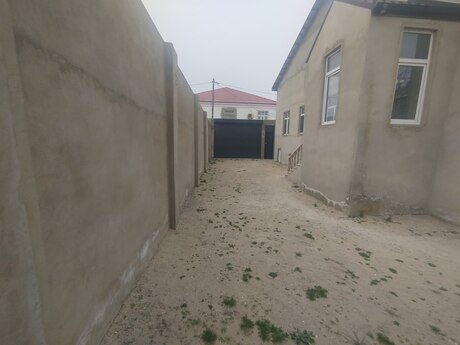 6 otaqlı həyət evi/bağ evi - Mərdəkan q. - 190 m²