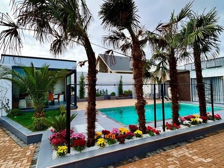 5 otaqlı həyət evi/bağ evi - Mərdəkan q. - 350 m²