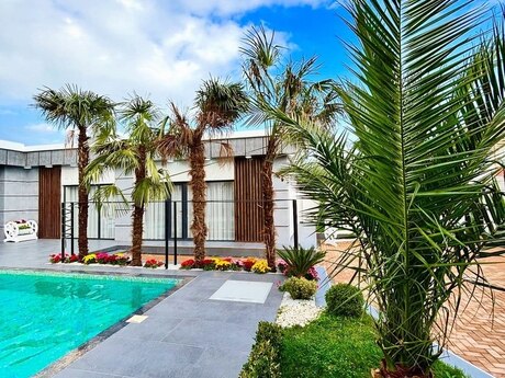 5 otaqlı həyət evi/bağ evi - Mərdəkan q. - 350 m²