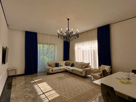 4 otaqlı həyət evi/bağ evi - Mərdəkan q. - 250 m²