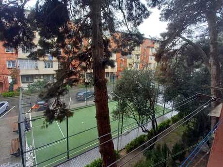 3 otaqlı köhnə tikili - Memar Əcəmi m. - 75 m²