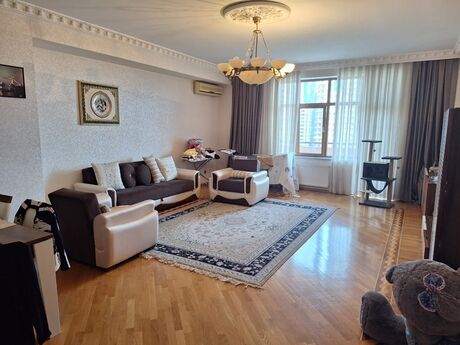 Объявление №5995513 - Баку, м. 28 мая, 3-комн., 180.6 м², 11/19 этаж