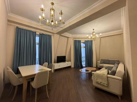 3 otaqlı yeni tikili - Ağ şəhər q. - 110 m²