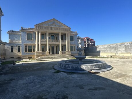 10 otaqlı həyət evi/bağ evi - Fatmayı q. - 800 m²