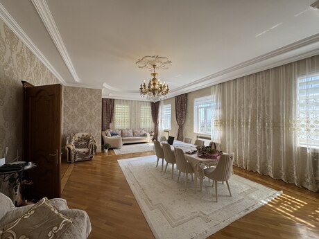 6 otaqlı həyət evi/bağ evi - Badamdar q. - 357 m²