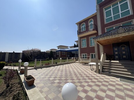 6 otaqlı həyət evi/bağ evi - Badamdar q. - 357 m²