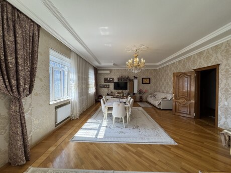 6 otaqlı həyət evi/bağ evi - Badamdar q. - 357 m²