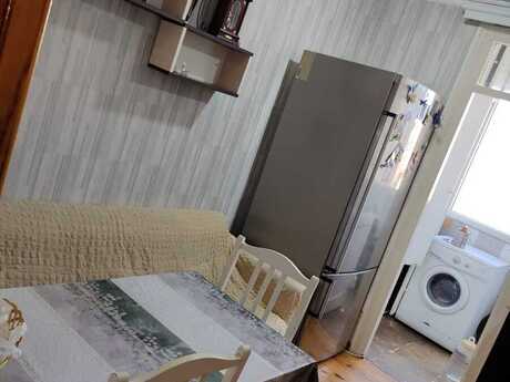 3 otaqlı köhnə tikili - Xalqlar Dostluğu m. - 80 m²