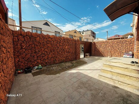 4 otaqlı həyət evi/bağ evi - Masazır q. - 135 m²