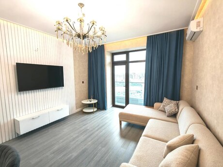2 otaqlı yeni tikili - 8 Noyabr m. - 70 m²