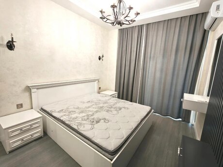 2 otaqlı yeni tikili - 8 Noyabr m. - 70 m²