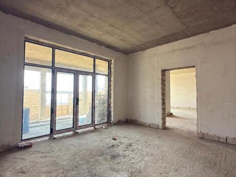 6 otaqlı həyət evi/bağ evi - Badamdar q. - 367 m²