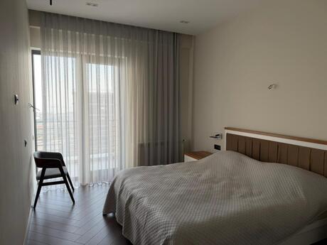 4-room apartment for rent, 160 m², Bari Tower: 3 000 ₼/mo 5
