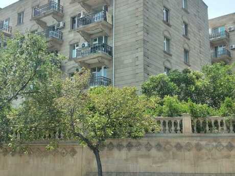 3 otaqlı köhnə tikili - İçəri Şəhər m. - 45 m²