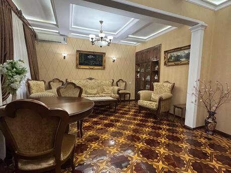 4 otaqlı köhnə tikili - Xalqlar Dostluğu m. - 100 m²