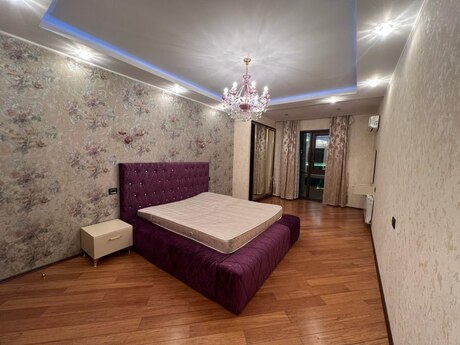 4 otaqlı yeni tikili - Şah İsmayıl Xətai m. - 200 m²