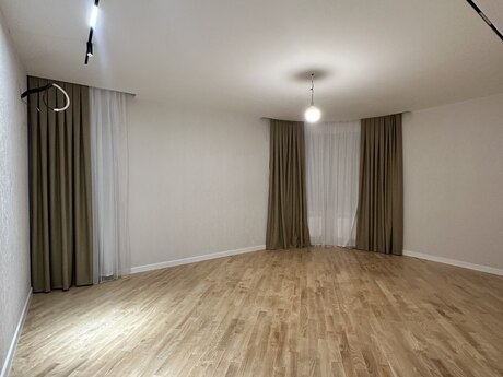 3-комн. новостройка - м. 20 января - 142 м²