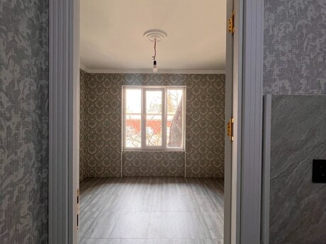 1 otaqlı köhnə tikili - Binəqədi r. - 20 m²