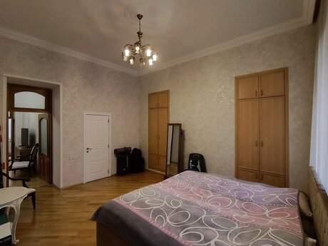 2 otaqlı köhnə tikili - Sahil m. - 80 m²