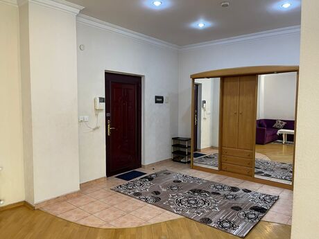 4 otaqlı yeni tikili - 28 May m. - 230 m²