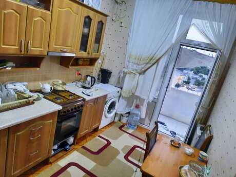 Satılır 2 otaqlı yeni tikili 60 m², 28 May m.