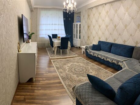 Satılır 3 otaqlı yeni tikili 95 m², 8 Noyabr m.