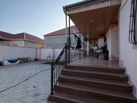 4 otaqlı həyət evi/bağ evi - Binə q. - 140 m²
