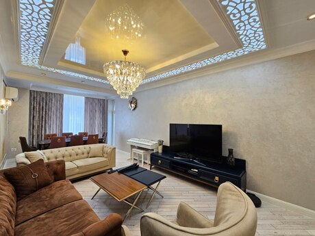4 otaqlı yeni tikili - Nəsimi r. - 166 m²