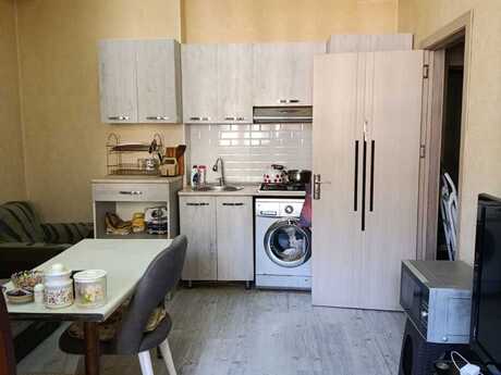 1 otaqlı yeni tikili - İnşaatçılar m. - 45 m²
