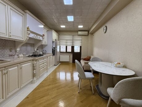 3 otaqlı mənzil, 176 m², Əhmədli: 420 000 ₼ 4