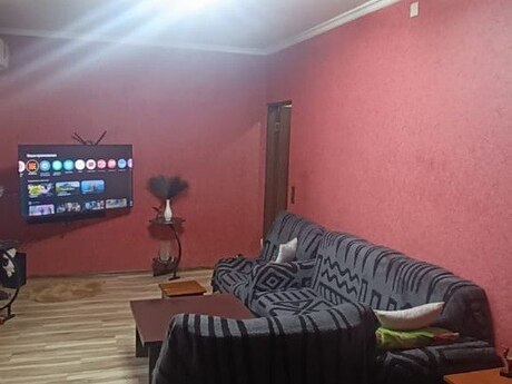 Elan №5997594 - Bakı, Qaraçuxur q., 1 otaqlı, 40 m², 1/5 mərtəbə