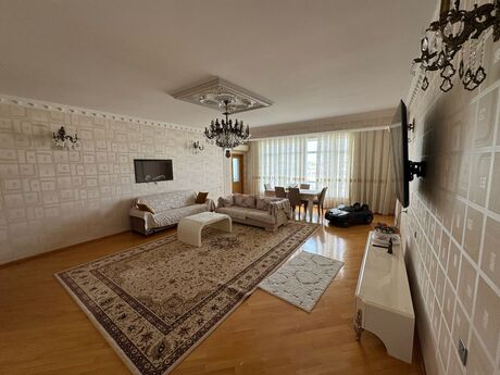 3-комн. новостройка - м. Нариман Нариманов - 156 м²