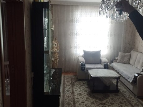 Satılır 7 otaqlı həyət evi/bağ evi 272 m², Biləcəri q.